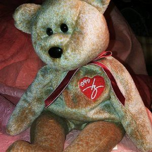 Ty Signature Bear - So freaking cute